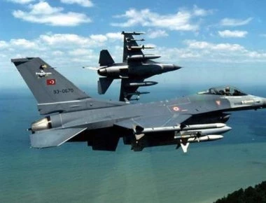 Νέες τουρκικές προκλήσεις στο Αιγαίο: Δεκάδες παραβιάσεις, υπερπτήσεις και εμπλοκές